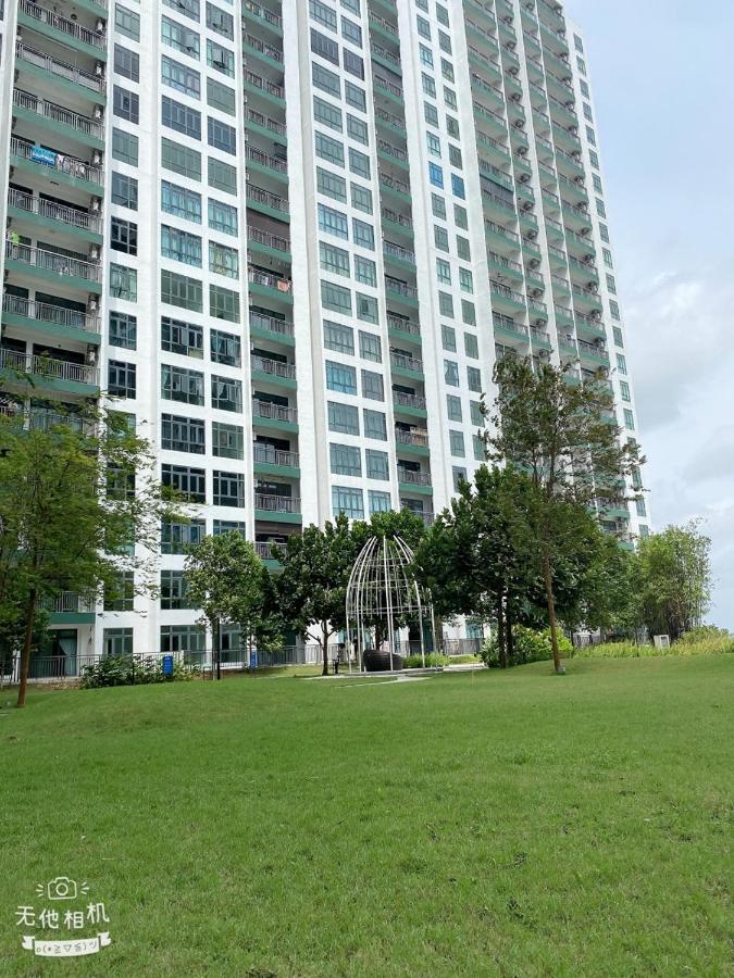 Homenest Jb City Poolview Suite By Cozy Home Johor Bahru Exterior photo